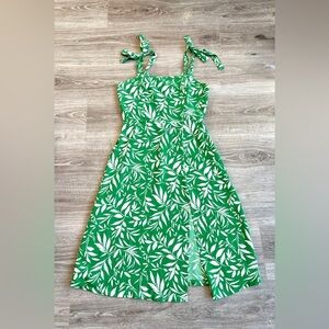 Monteau Los Angeles Green and White Leaf Dress with Slit